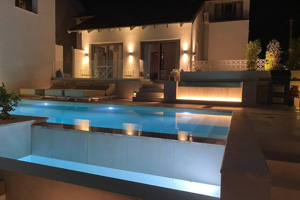 Chania Living Stories Villa With Piano Zewnętrze zdjęcie