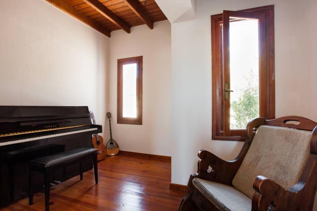 Chania Living Stories Villa With Piano Zewnętrze zdjęcie